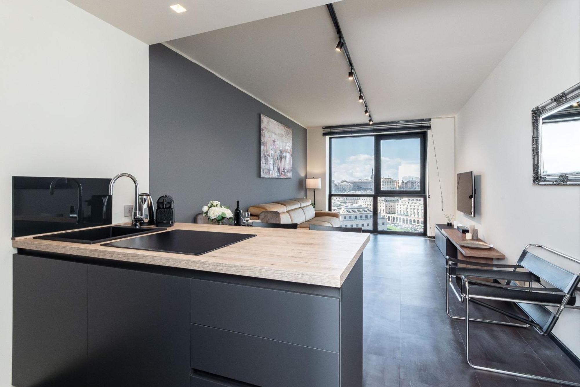 Free Parking In Luxury Suite With City View - Steps To Brignole Train Station เจนัว ภายนอก รูปภาพ