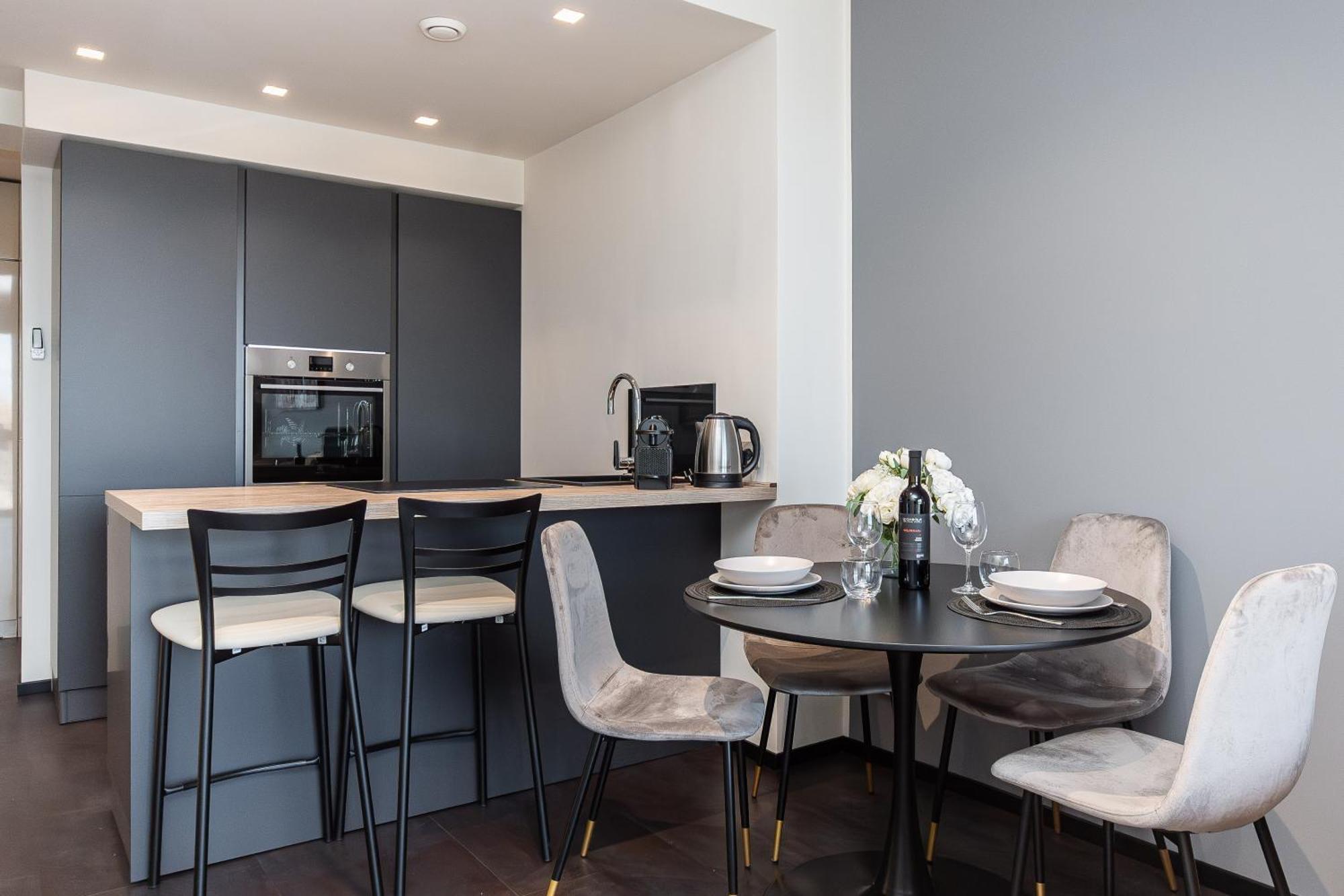 Free Parking In Luxury Suite With City View - Steps To Brignole Train Station เจนัว ภายนอก รูปภาพ